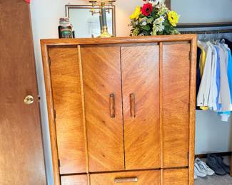 Solid Wood Dresser 