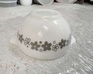 Pyrex Crazy Daisy