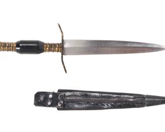 Lot 31 German WWII Vintage Knife w Scabbard