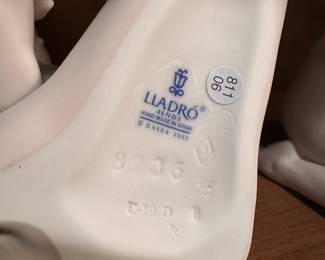 Lladro "Wonderful Angel" Figurine – #8236