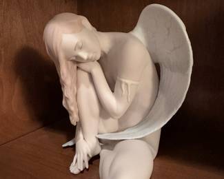 Lladro "Wonderful Angel" Figurine – #8236