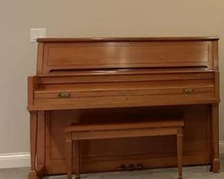 Baldwin piano 