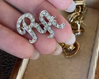 Diamond Brooch RA $990