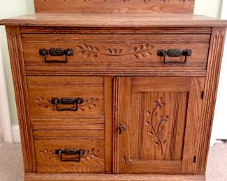 Antique Pine Wash Stand