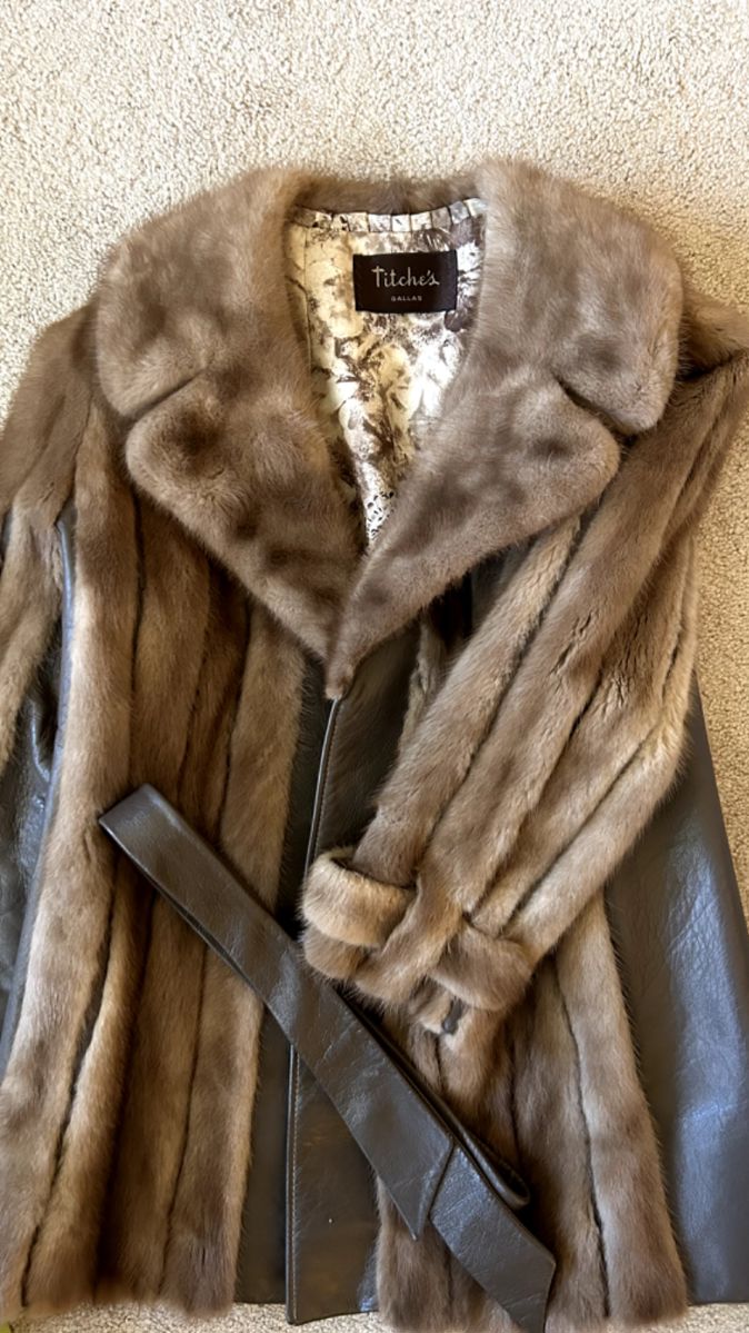 Gorgeous quality furs in this home - here's a beauty from Titche's Dallas.