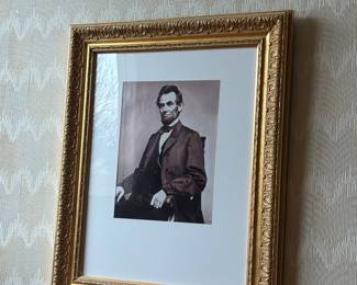 Large framed Abraham Lincoln pbhoto