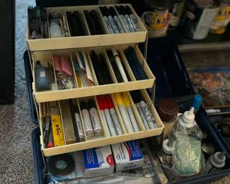 Art supplies, markers