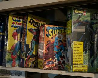 Batman, Superman, captain America model kits