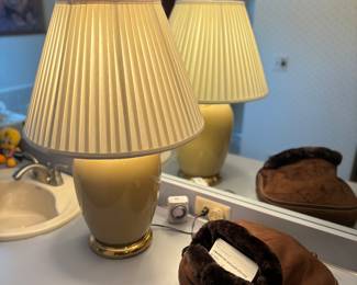 Lamp, foot warmer/massager