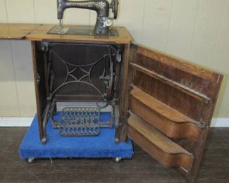 Oak Cabinet w/Sewing Machine