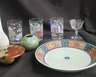 Lot # : 506j - Lot of 8 assorted glassware pieces
