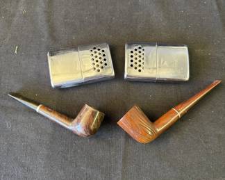 Lot # : 342z - Group of 2 VTG Medico pipes and 2 hand warmers
