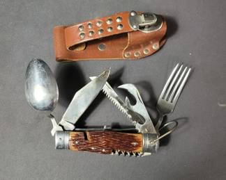 Lot # : 524 - Vintage multi tool pocket knife
