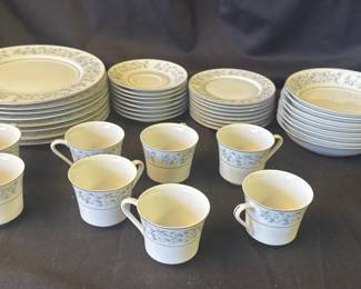 Lot # : 220z - Group of Vintage Spring Formal Japanese plates & cups
