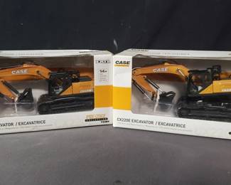 Lot # : 536 - Pair of ERTL Toys Case CX220E Excavator
