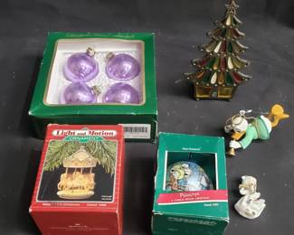 Lot # : 211j - Lot of 6 holidays decorations
