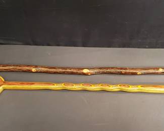 Lot # : 109 - Pair of walking sticks
