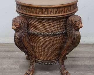 Lot # : 42 - Pulaski carved wood drum table
