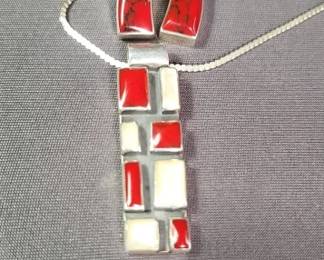 Lot # : 117 - Sterling silver red jasper earrings, sterling
silver chain with sterling silver pendant with moon stones and red jasper