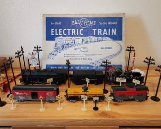 Lot # : 340d - Vintage Happy Time Elect Train Set Sears Roebuck
