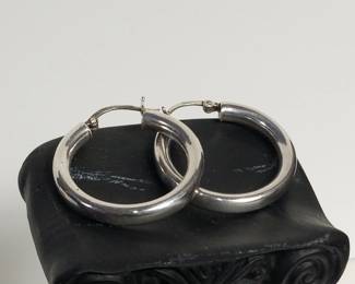 Lot # : 141 - Sterling silver hoop earrings
