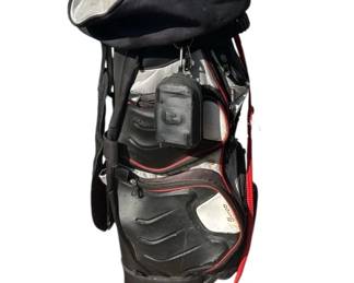 Lot # : 255z - Group of golf clubs with golf bag
