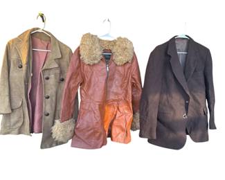 Lot # : 236z - 3 Vintage coats
