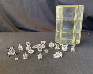 Lot # : 435z - Group of Swarovski & other crystal figurines
