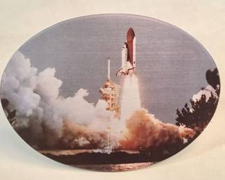 Lot # : 486 - Vintage metal space shuttle launch belt buckle
