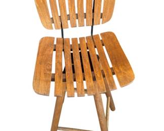 Lot # : 367z - Vintage MCM wood swivel chair
