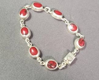 Lot # : 54 - Sterling silver and red jasper bracelet
