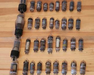 Lot # : 305d - 36 Vintage glass tubes: RCA, GE - various sizes
