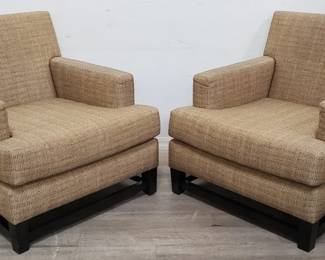 Lot # : 161 - Pair of upholstered lounge chairs
