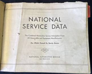 Lot # : 351z - Vintage National Automotive service manual
