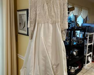 Vintage wedding dress
