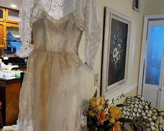 Vintage lace wedding dress