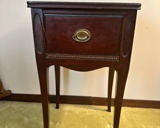 accent table