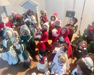 Nice collection of Byers Choice figures.