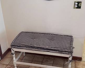 Entry bench and mirror.