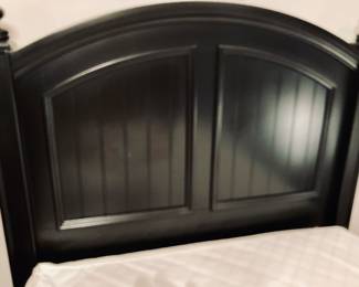 Cape Cod Full 4 Post Bed.