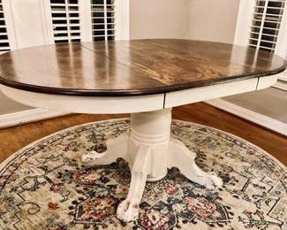 Antique Style Oval Dining Table.
