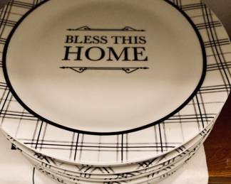 Plaid Dish Set.