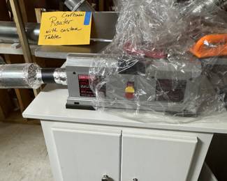 Craftsmen router with custom table