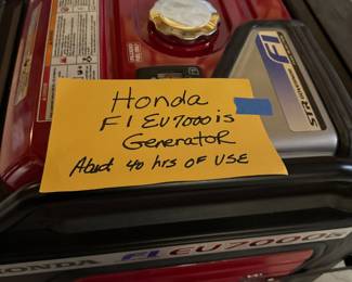 Barely used - Honda FI EV7000 Generator