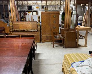 Antiques and vintage