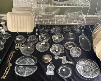 Assortment of crystal pieces