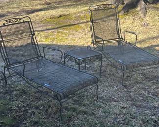 Iron lounge chairs and table