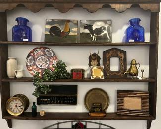 Accessory wall shelf