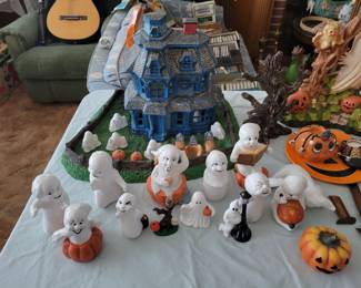 Ceramic Halloween house! 