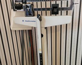Vintage health o meter scale. 
